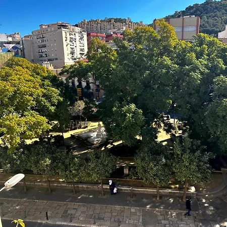 Plaza Victoria Apartment *