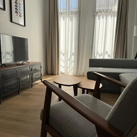 Plaza Victoria Apartment